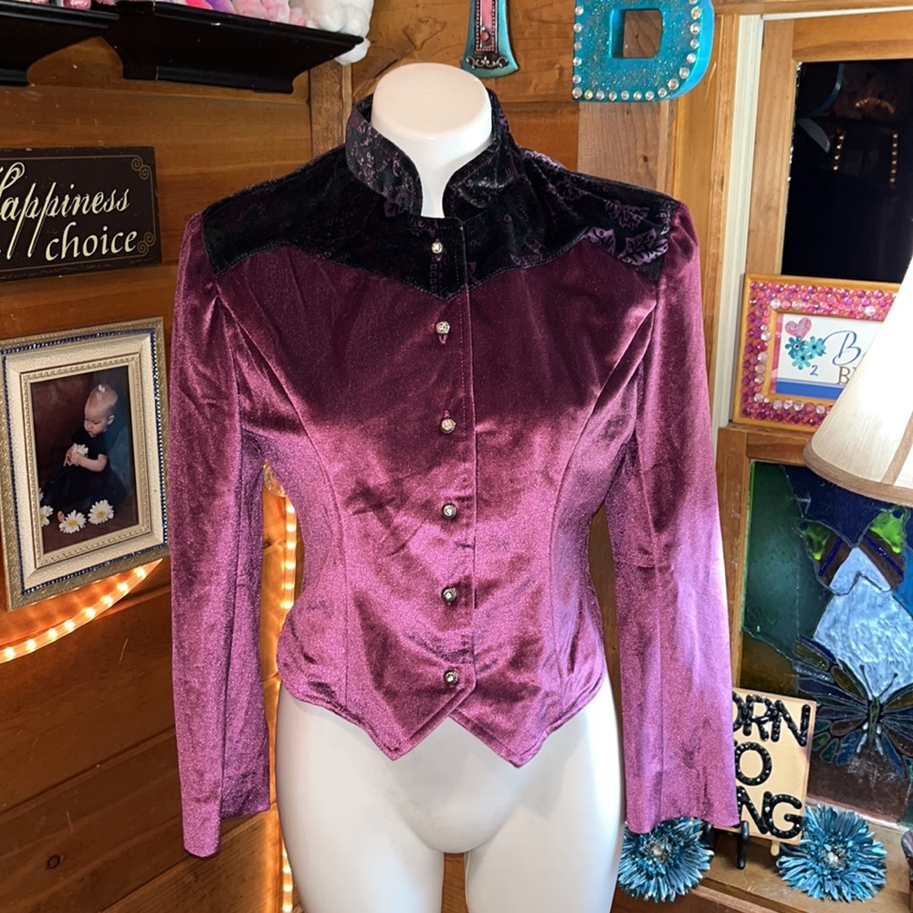 Western Collection NWT Beautiful blazer